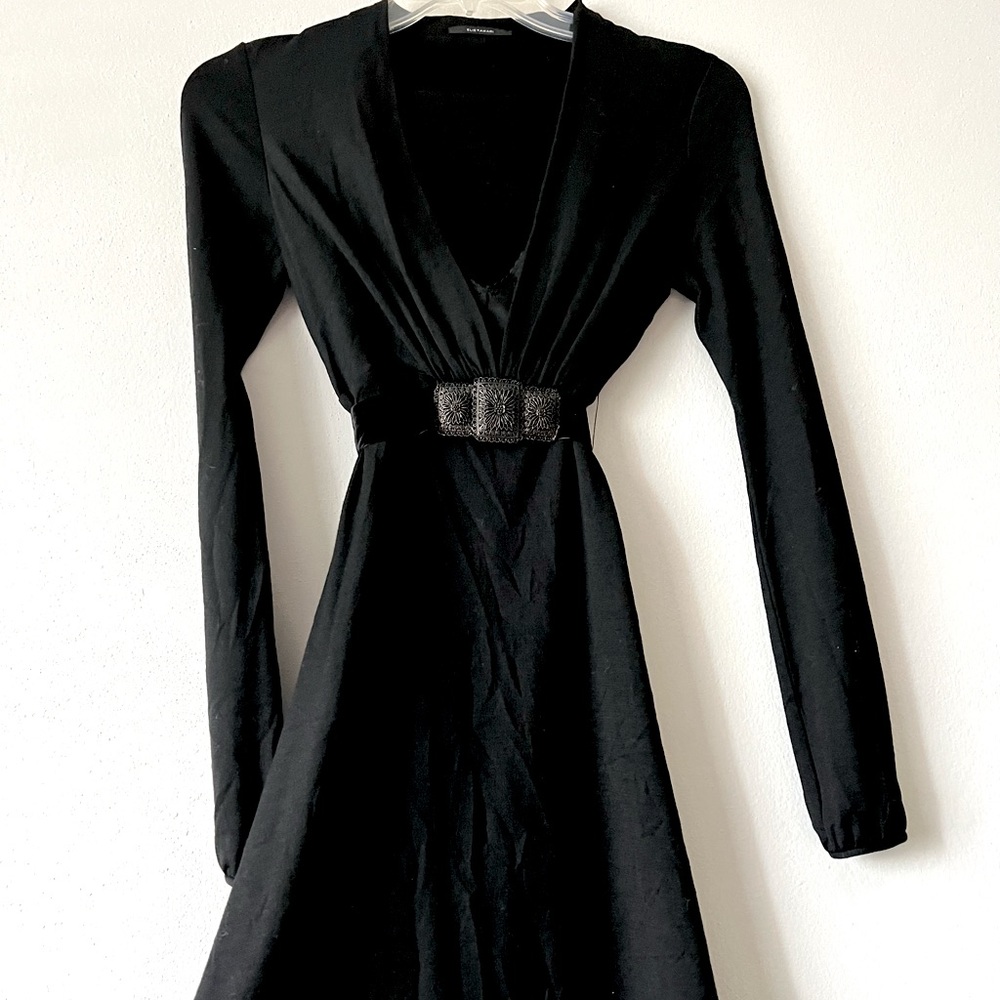 Ellie Tahari black long sleeve dress
